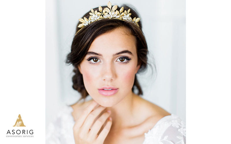 تاثیر-فرم-صورت-بر-تاج-عروسی-گروه-تشریفات-عروسی-آسوریگ-