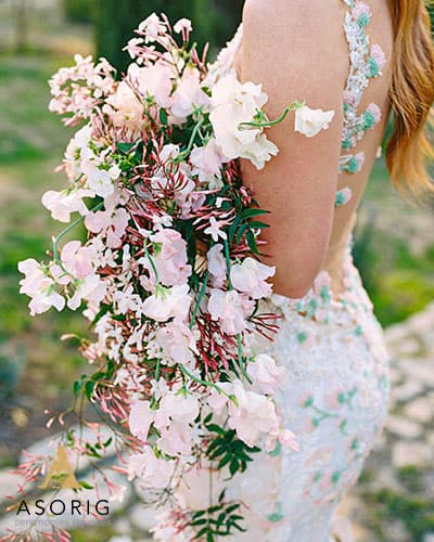 دسته-گل-عروسی-گل-یاسمین-گروه-تشریفات-عروسی-آسوریگ