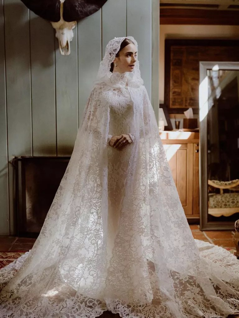 لباس عروس لیلی کالینز-آسوریگ