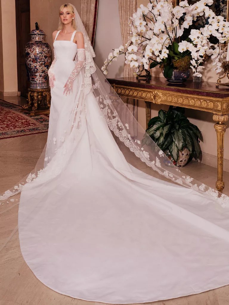 لباس عروس نیکولا پلتز آسوریگ